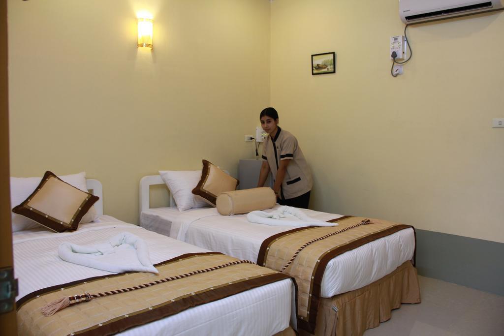 Thirisan Motel Rangoon Eksteriør billede