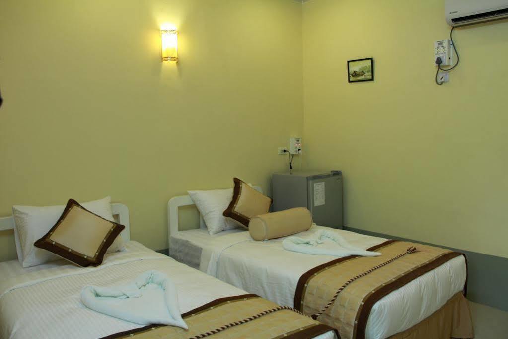 Thirisan Motel Rangoon Eksteriør billede